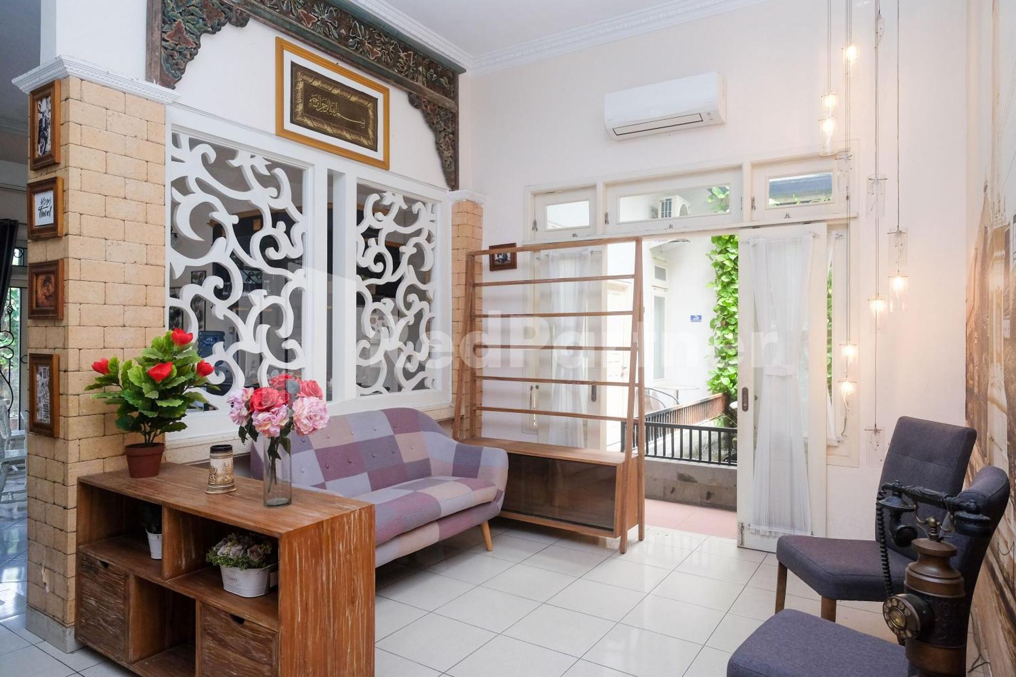 Just 11 Boutique Syariah Mitra Reddoorz Near Ugm Yogyakarta Hotel Kejayan Exterior photo