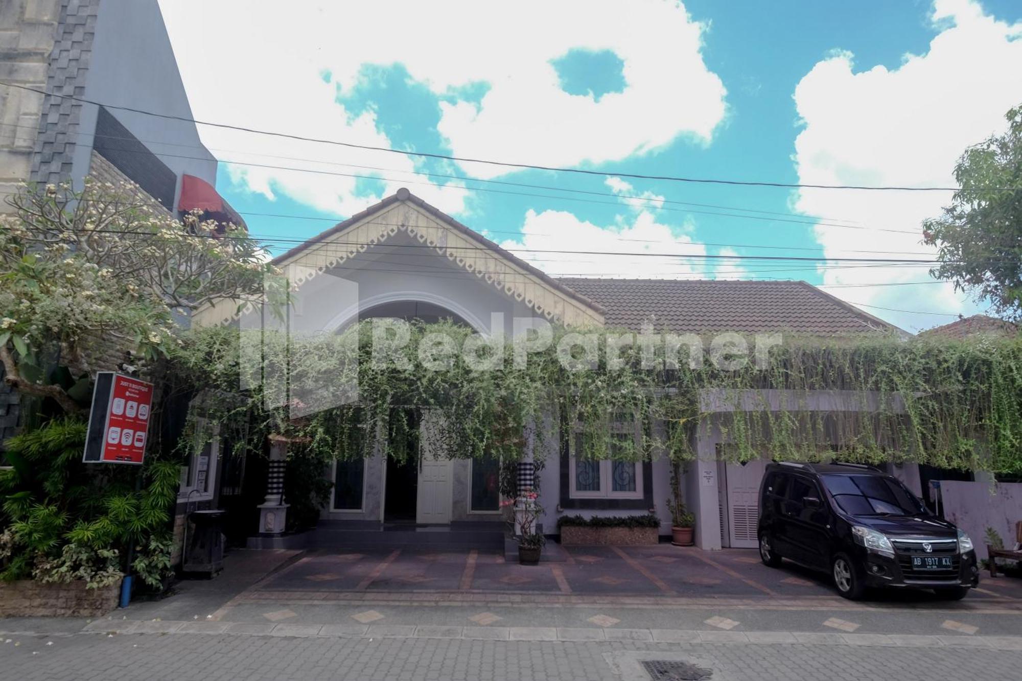 Just 11 Boutique Syariah Mitra Reddoorz Near Ugm Yogyakarta Hotel Kejayan Exterior photo